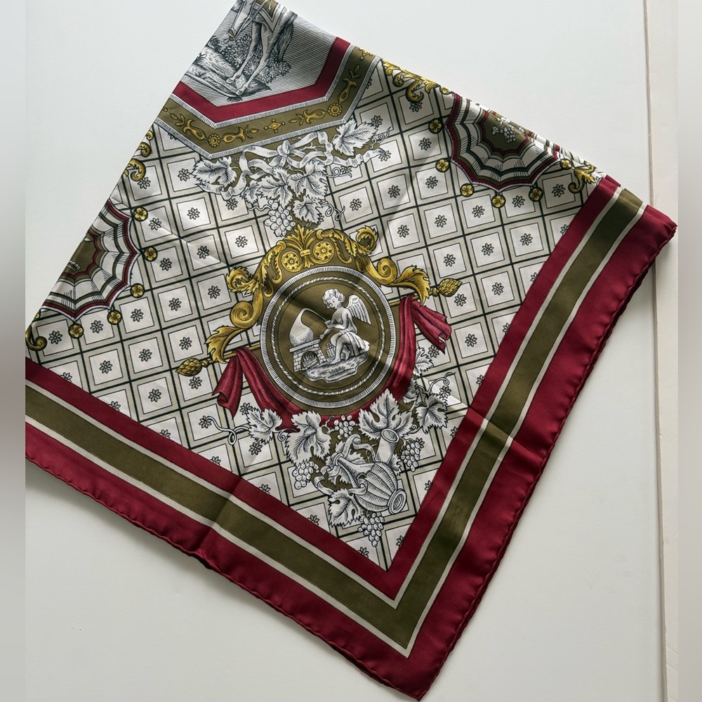HERMES Luxury Silk Square Scarf - Picture 2 of 7